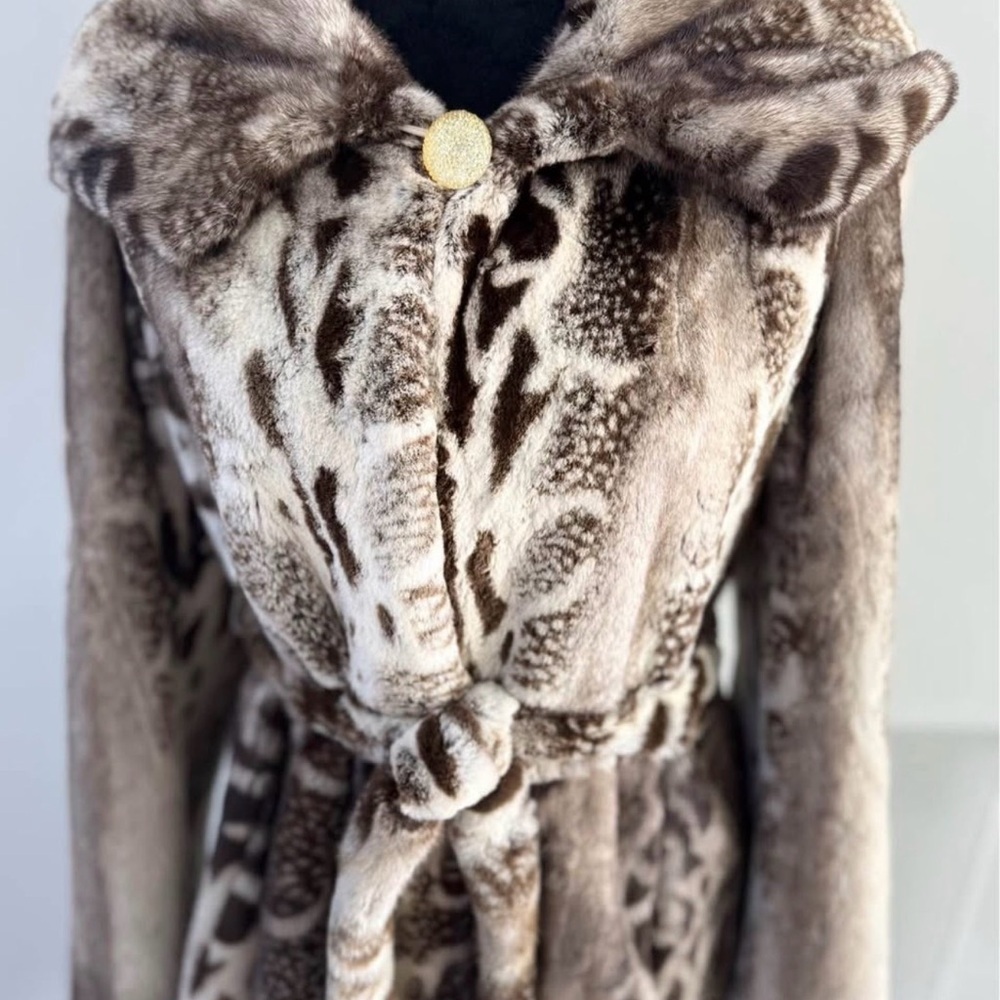 Elegant Animal Print Mink Fur Coat - Picture 6 of 6